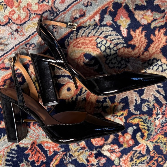 Jessica Simpson Nazela Two-Piece Pointed-Toe Pumps - Picture 3 of 4